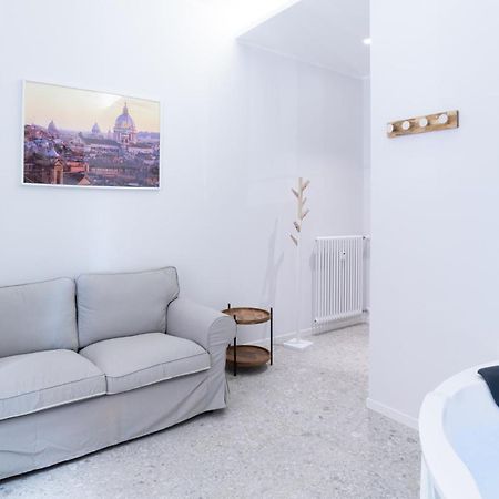 White Home Suite And Rooms Ρώμη Εξωτερικό φωτογραφία