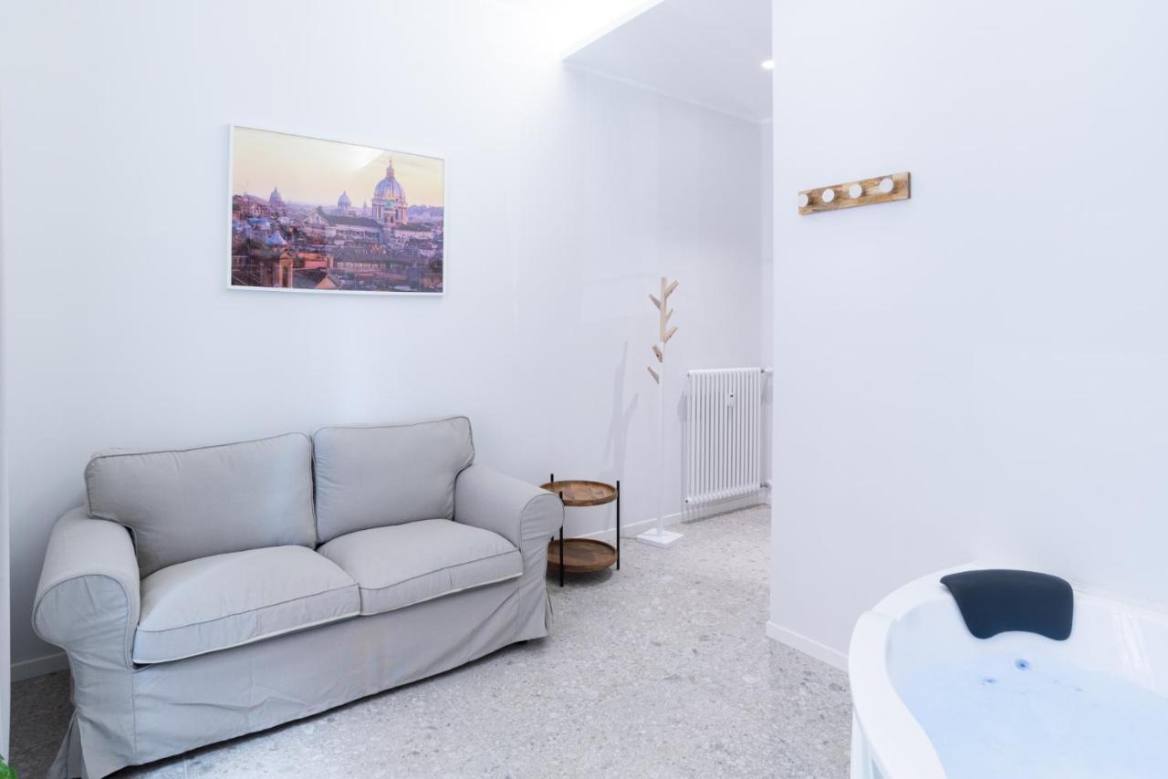 White Home Suite And Rooms Ρώμη Εξωτερικό φωτογραφία